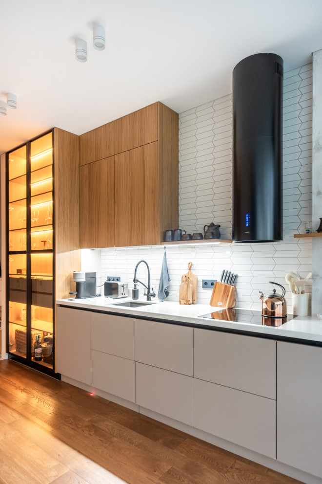 Кухня комбинированная со шпоном