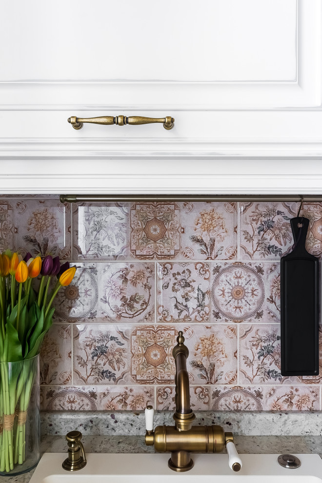 Маленькая кухня в классическом стиле