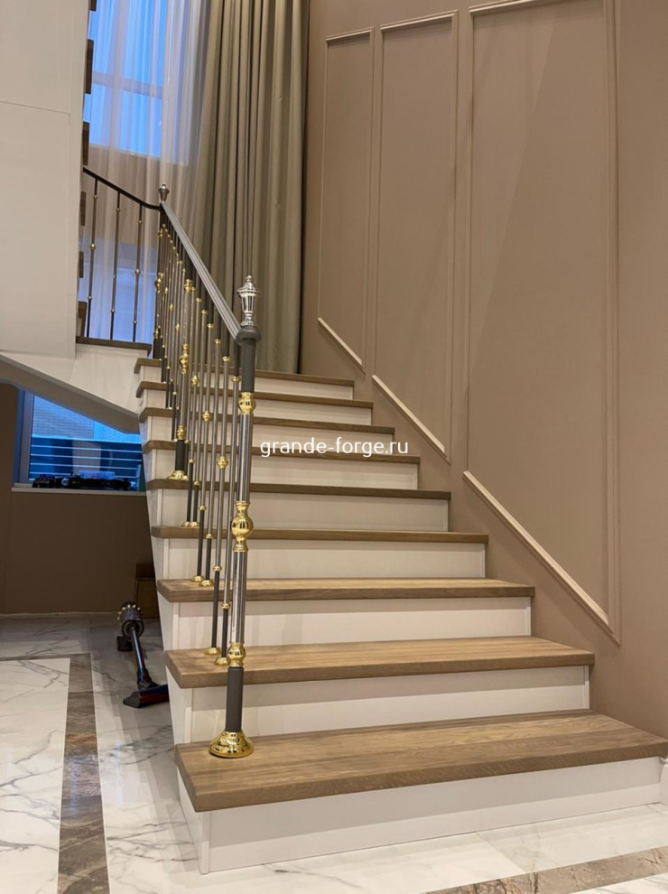 Обложка проекта: Лестница, латунное ограждение, Grande forge(Франция), коллекция "Гармония"