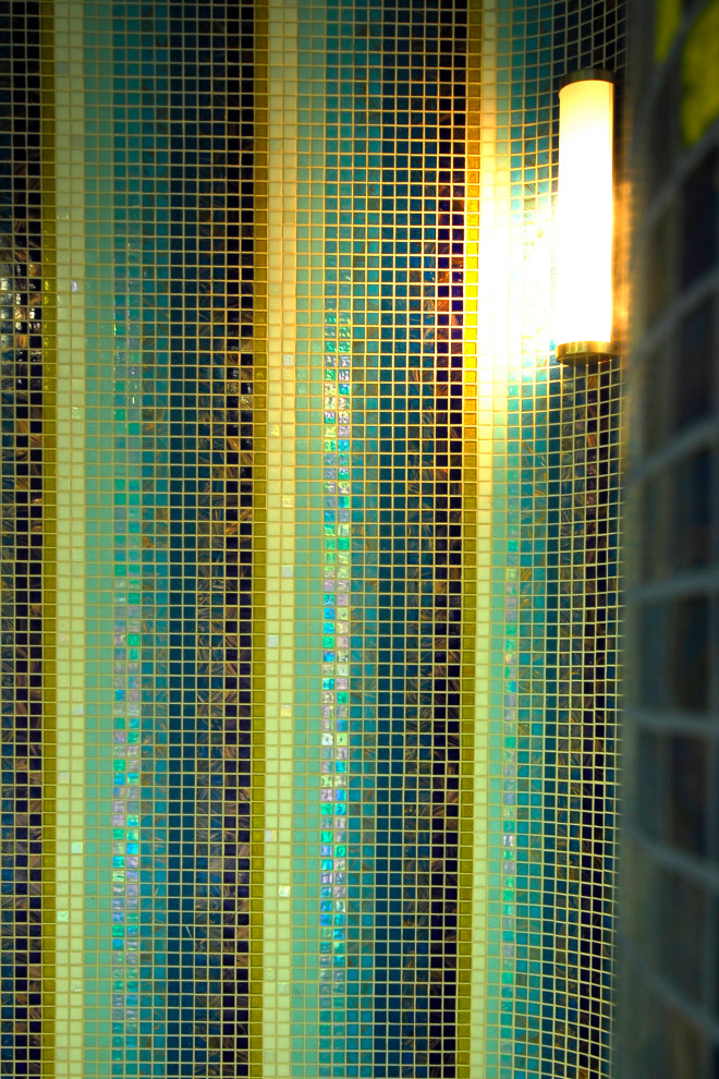 Бассейн в гостиничном комплексе