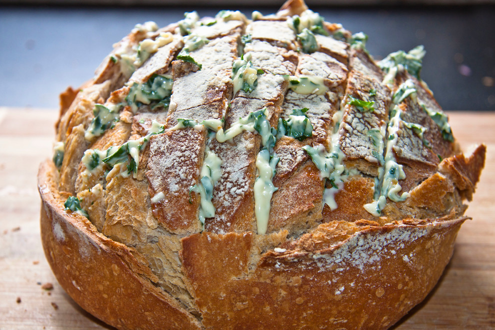 Рецепт: Французский хлеб с сюрпризом — за 10 минут