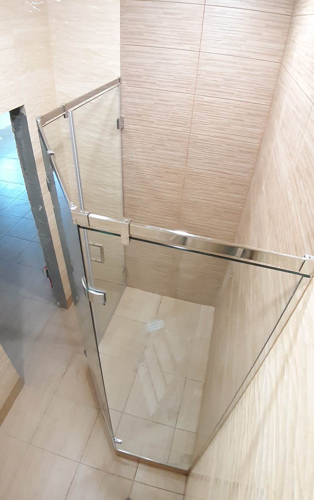 Душевая перегородка трапеция(пятиугольная)