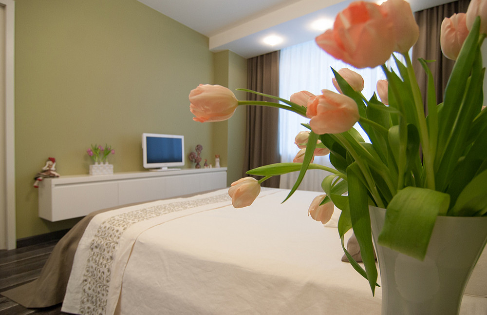 Apartment with cocks