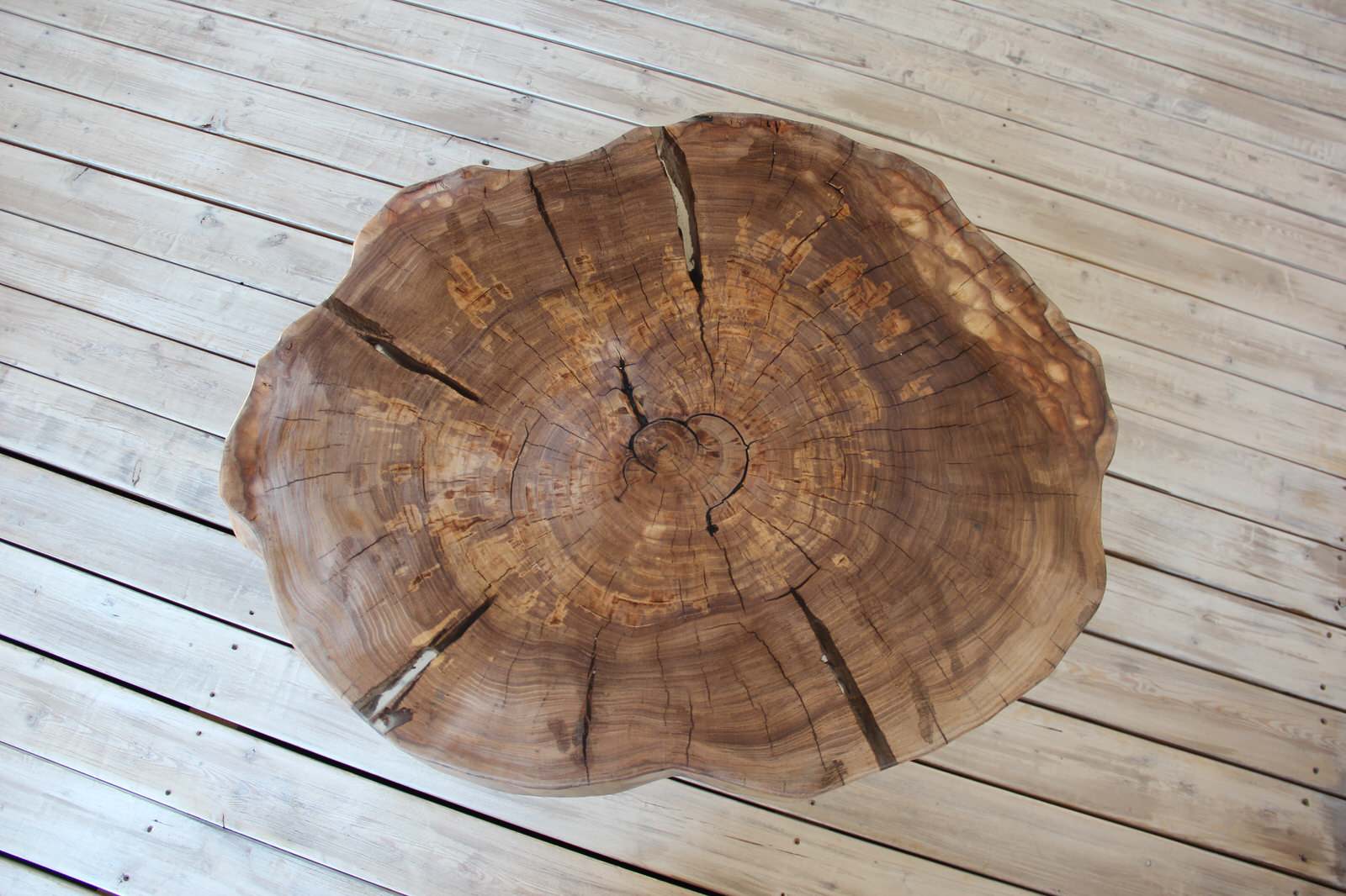 Стол из слэба карагача