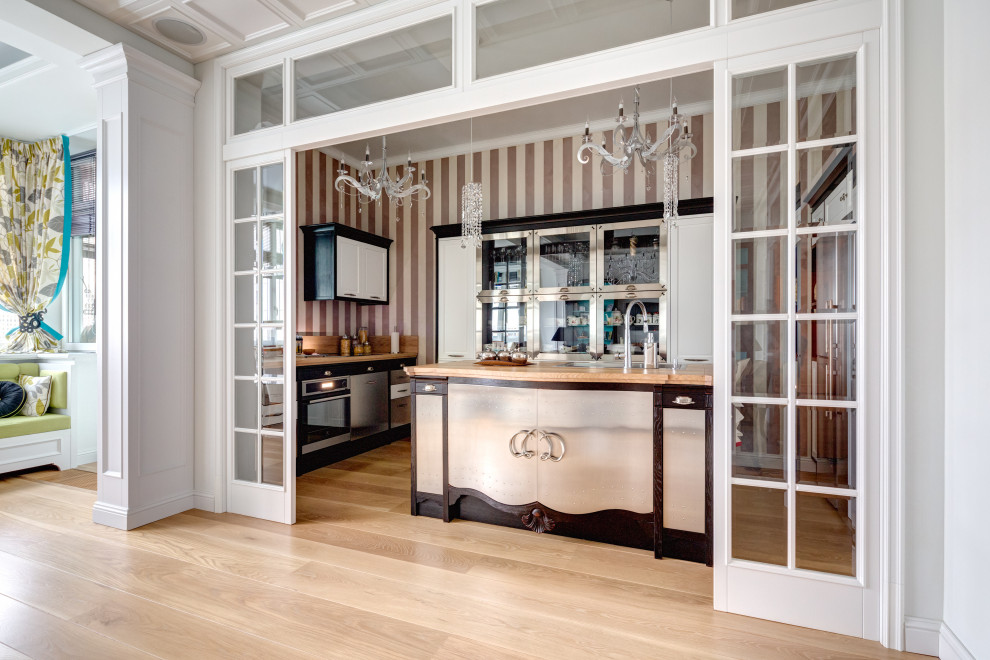 Четыре Солнца