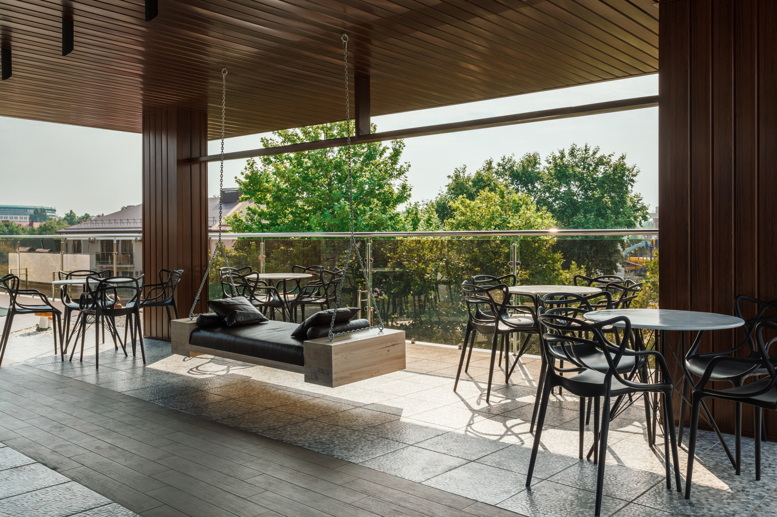 Лаунж зона на крыше.