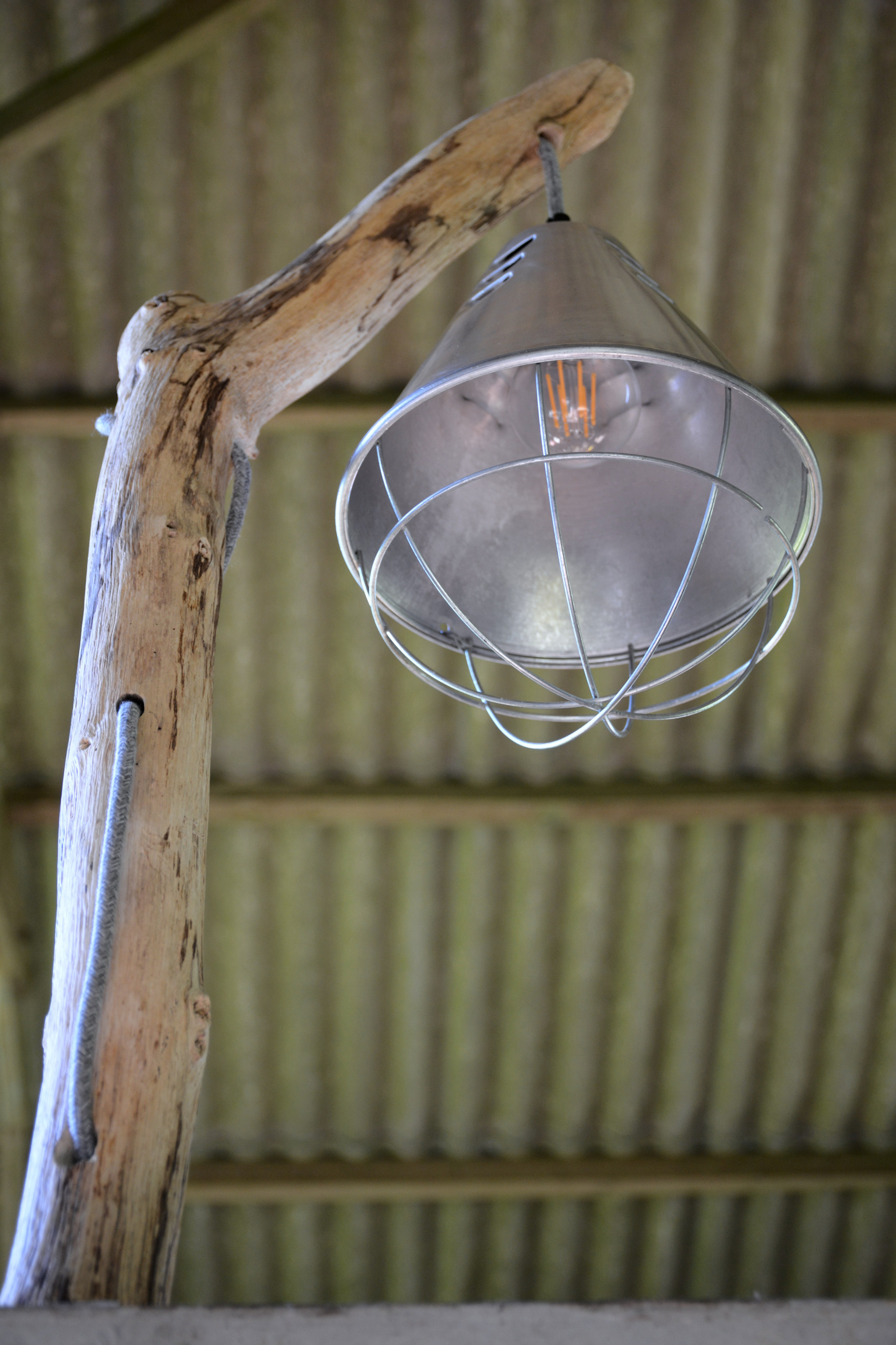 DIY: Лампа из плавуна своими руками