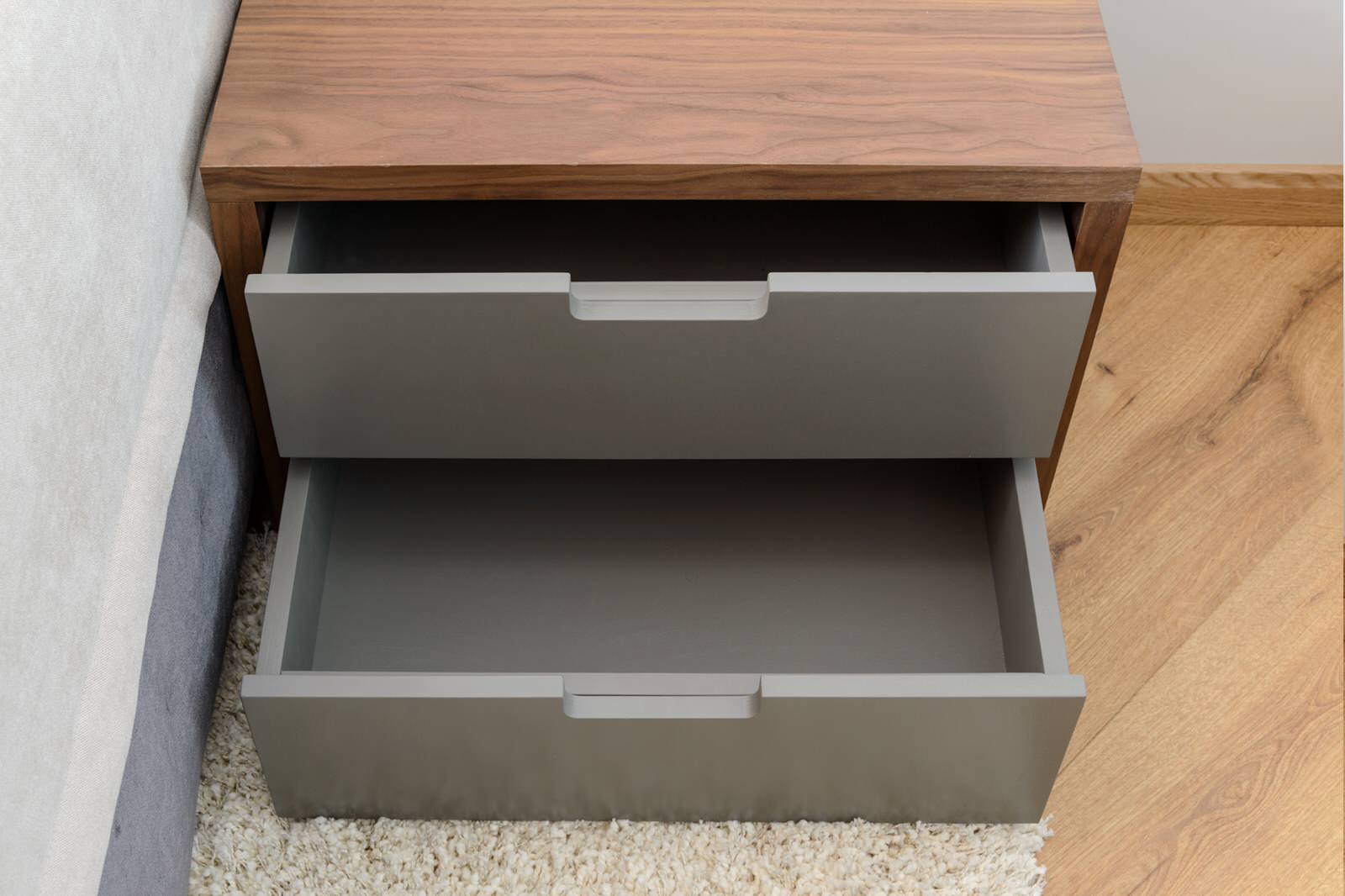 Обложка проекта: Ореховая спальня