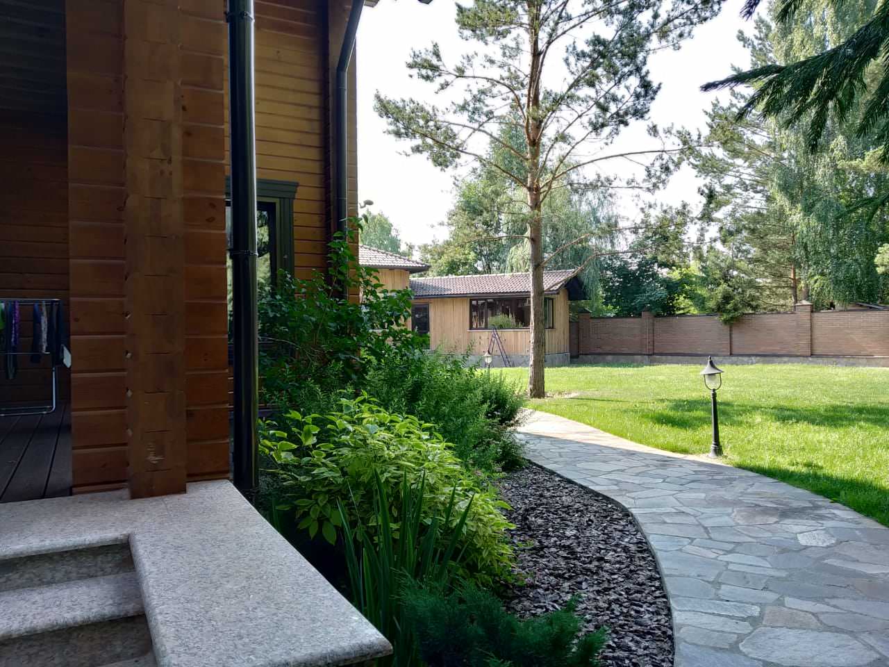 Малоуходный сад