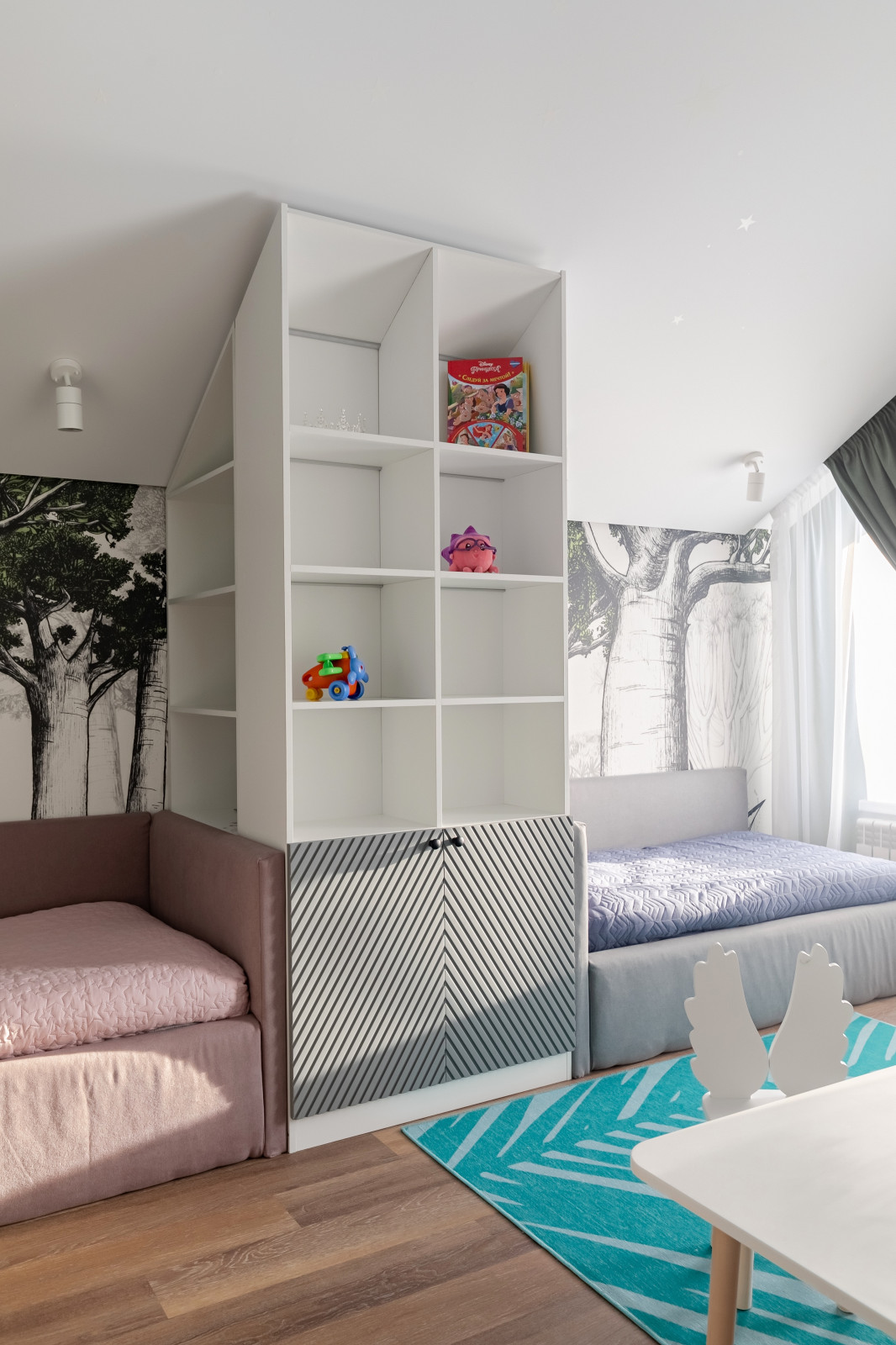 Яркий интерьер таунхауса