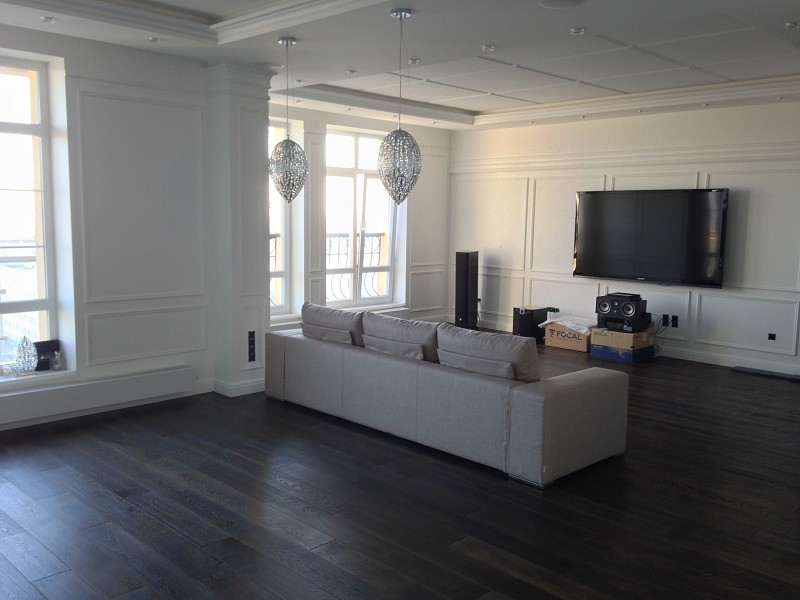 Укладка инженерной доски  от компании "Ампир Паркет"