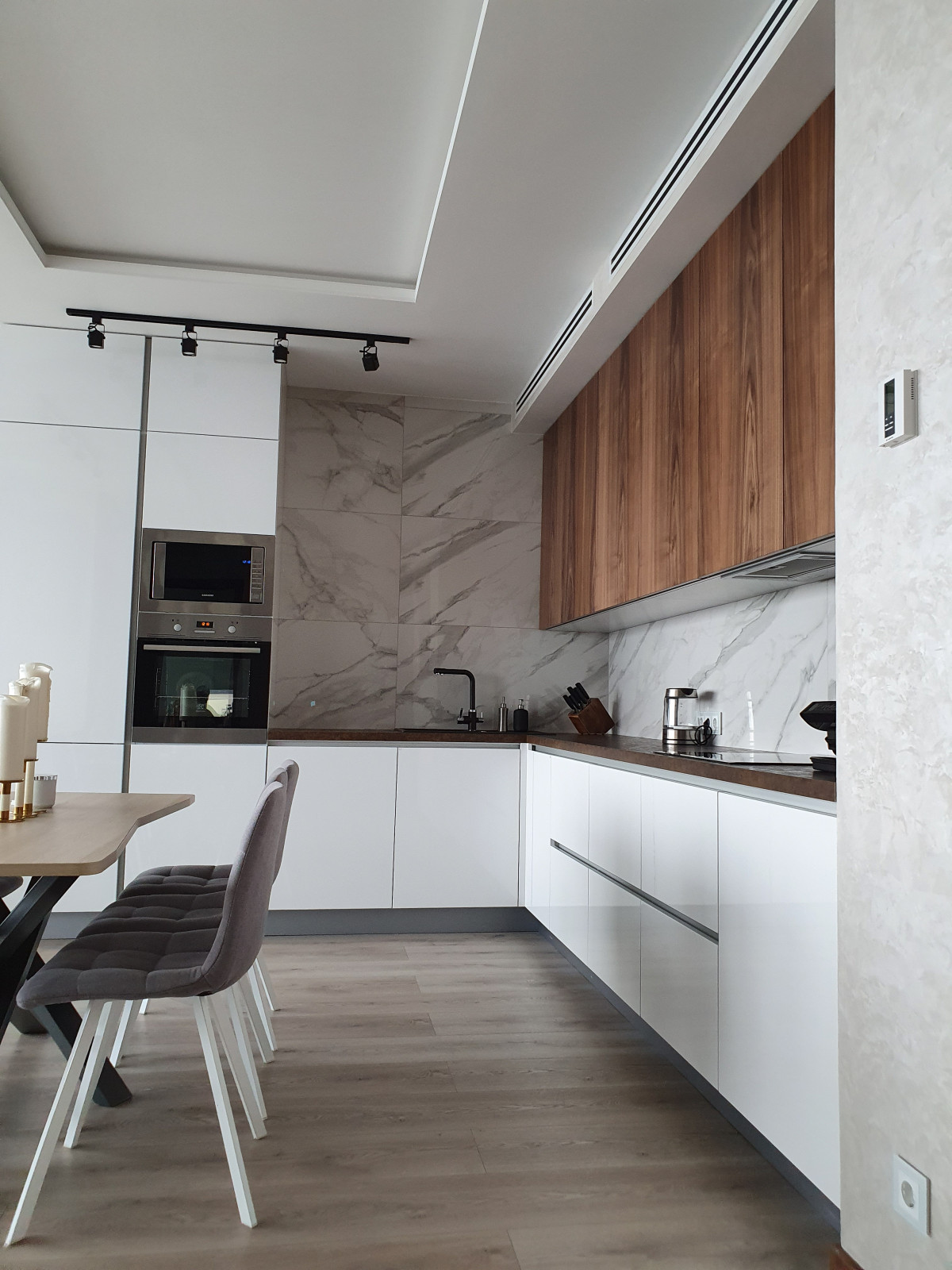 Кухня в современном стиле, ЖК Лазурные Небеса, г. Казань