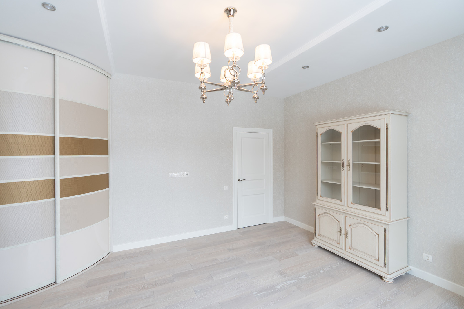 Ремонт и отделка коттеджа 200м2 в поселке Вешки