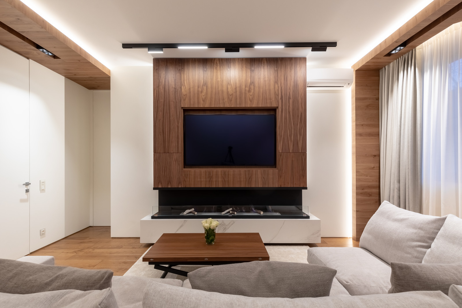 Гостиная с газовым камином - центром притяжения домочадцев