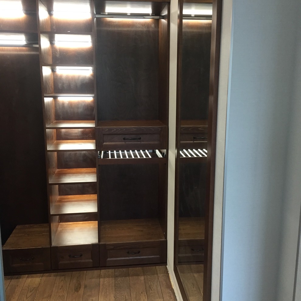 Гардеробная в комнате 2 х 2 метра