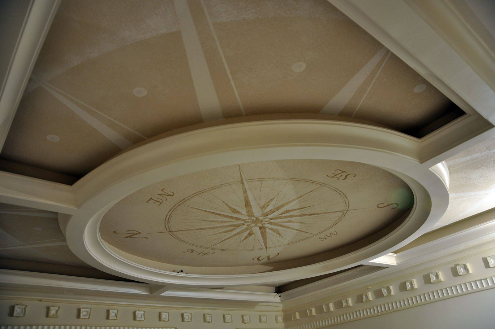 Обложка проекта: Художественная роспись в интерьере