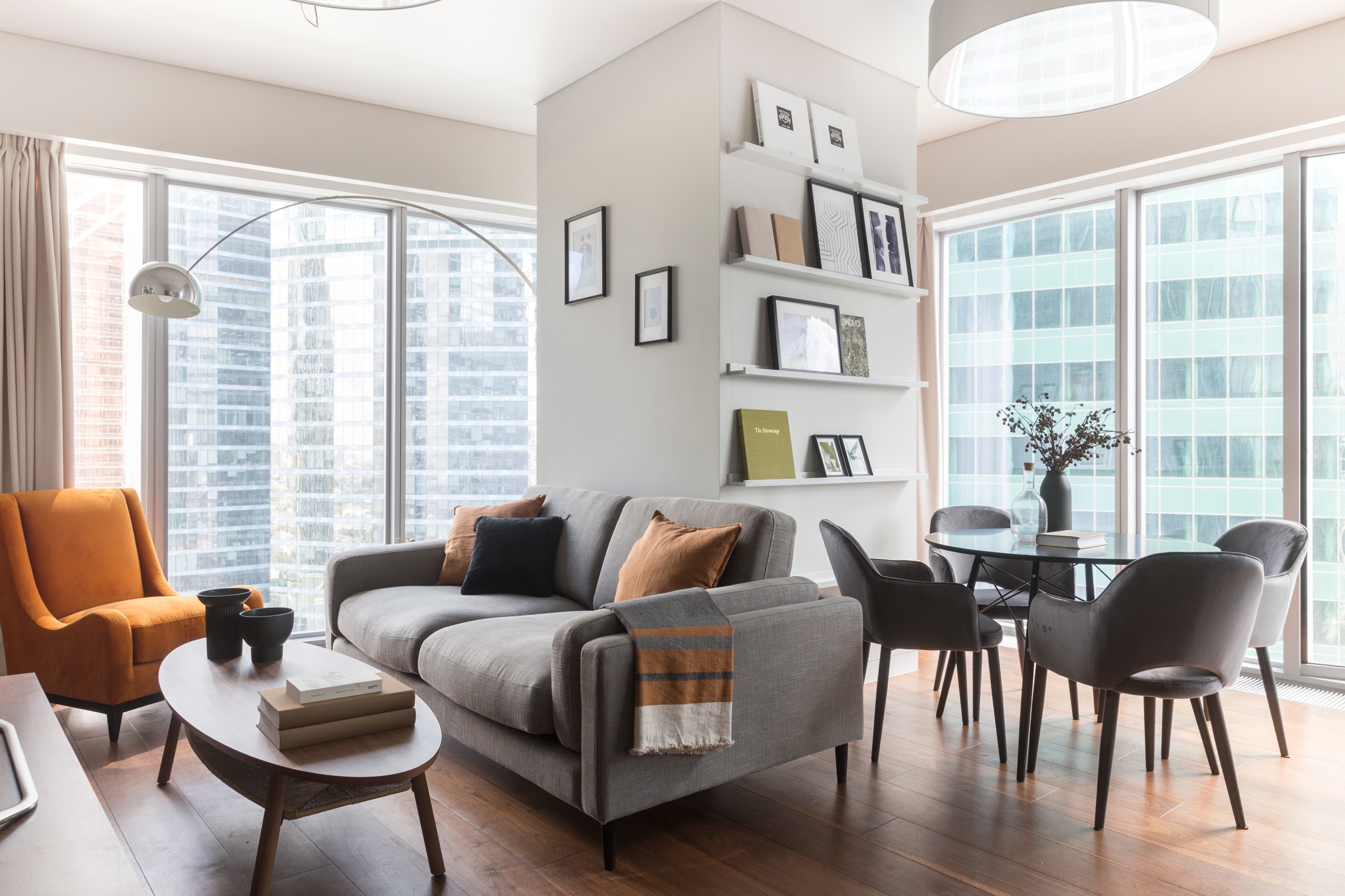 Обложка проекта: Текстильный дизайн в апартаментах Москва-Сити