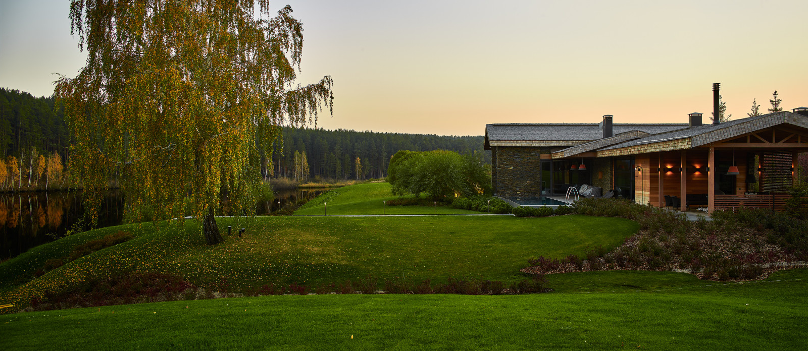 Дом на реке | Barn by a River