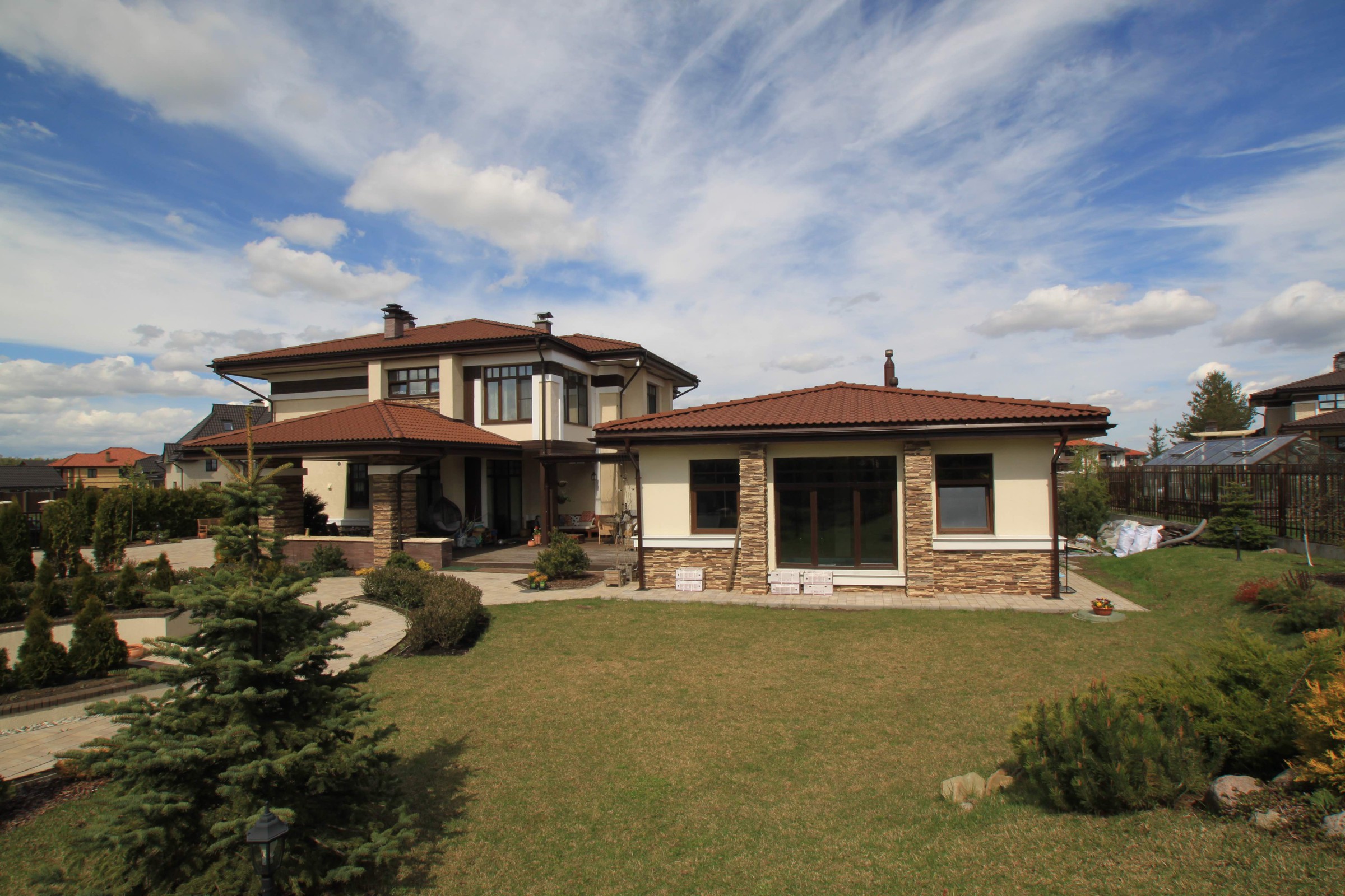 Обложка проекта: Коттедж