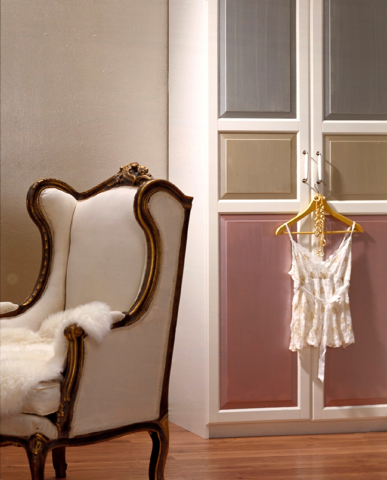 Краски Tikkurila для мебели