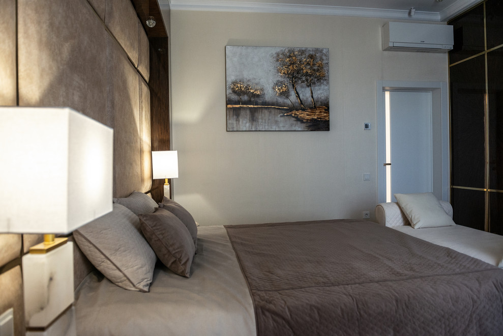 Дом с бассейном