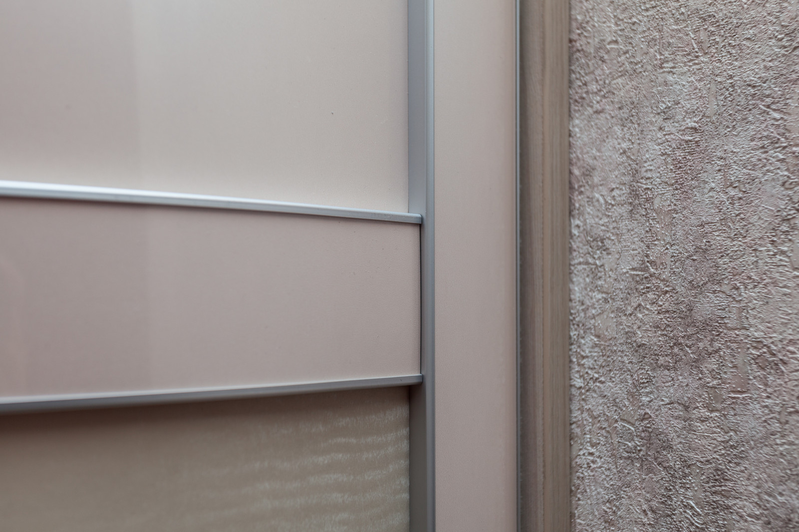 Шкаф купе с радиусными фасадами