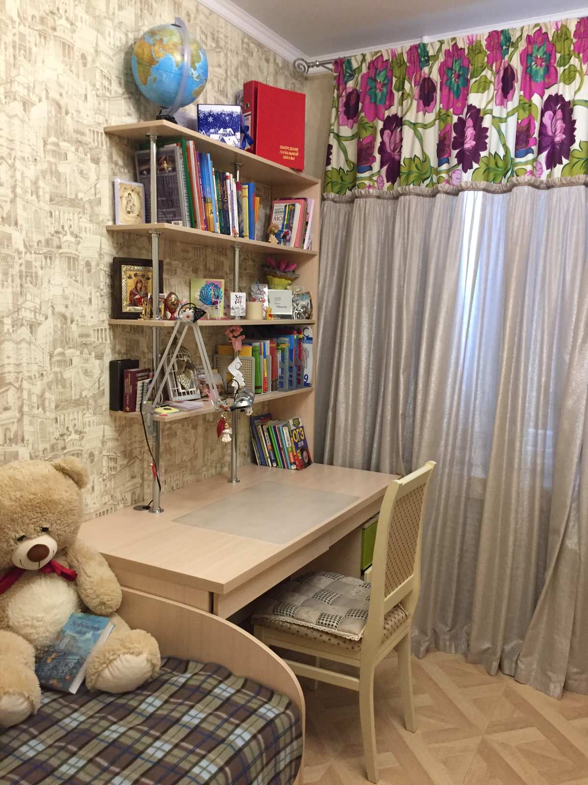 Комната девочки-подростка