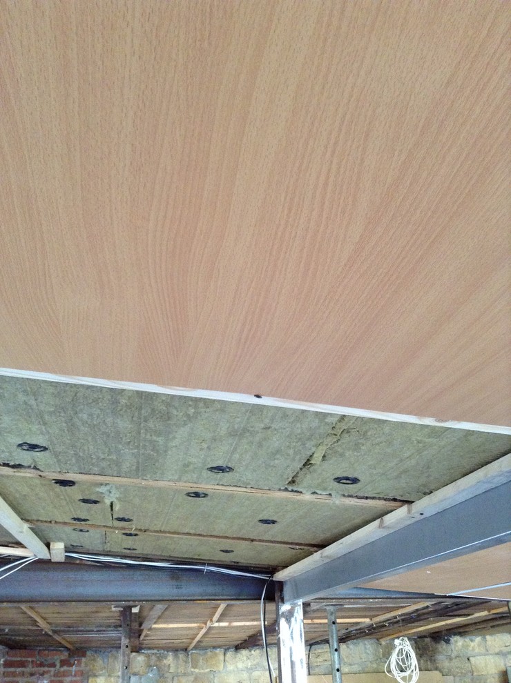 Отделочная работа по строительству небольшого магазина на частной территории.