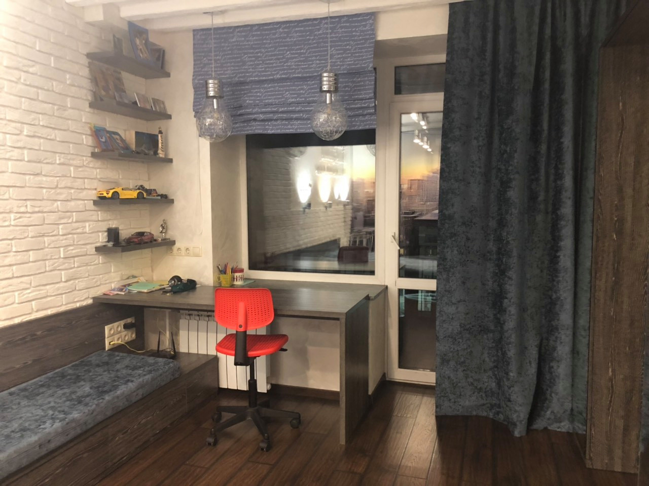 Обложка проекта: Комната мальчика-подростка "на вырост"