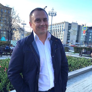 Виктор Иванов