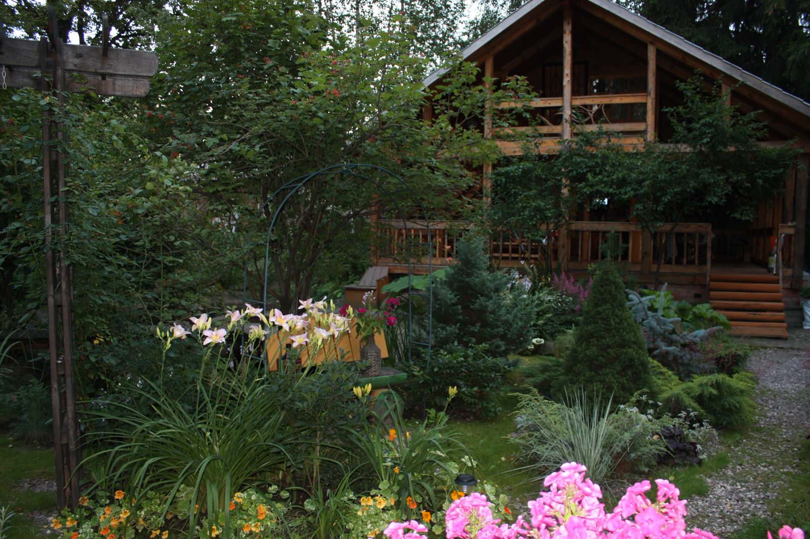 Обложка проекта: Наши статьи: "Сад пяти чувств".