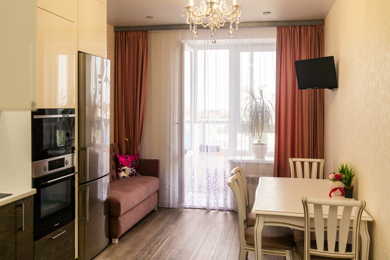 3-комнатная квартира на Калинина, 93