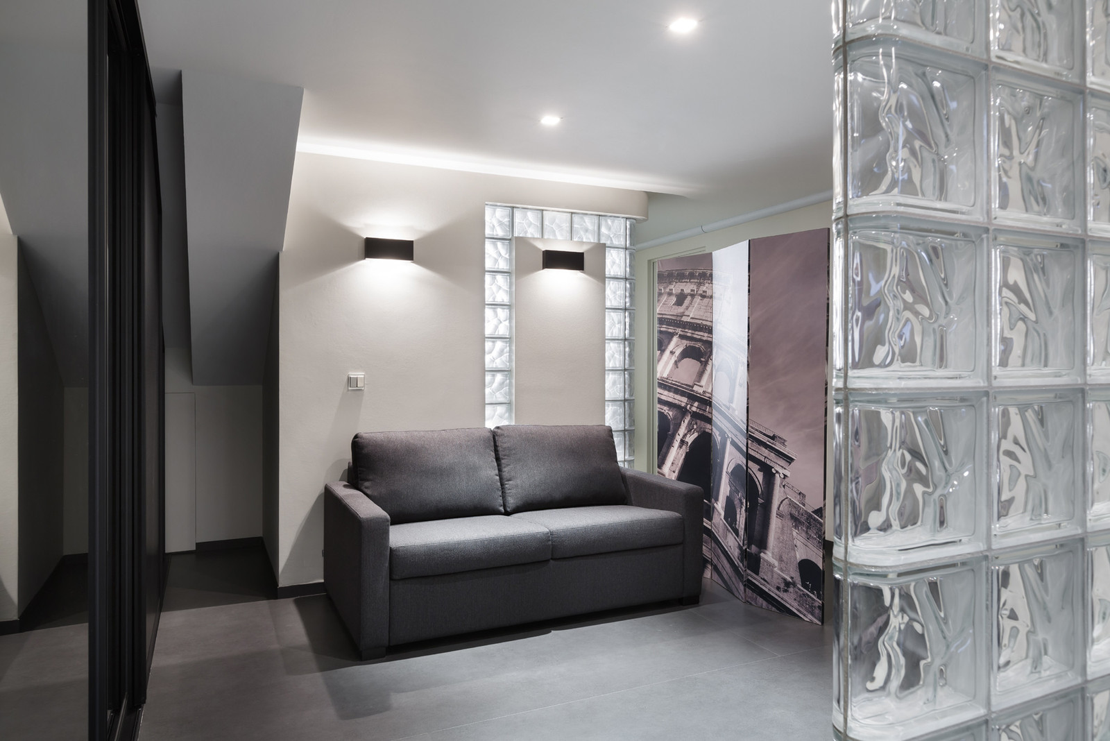 Реконструкция трехэтажного таунхауса в Санкт-Петербурге.