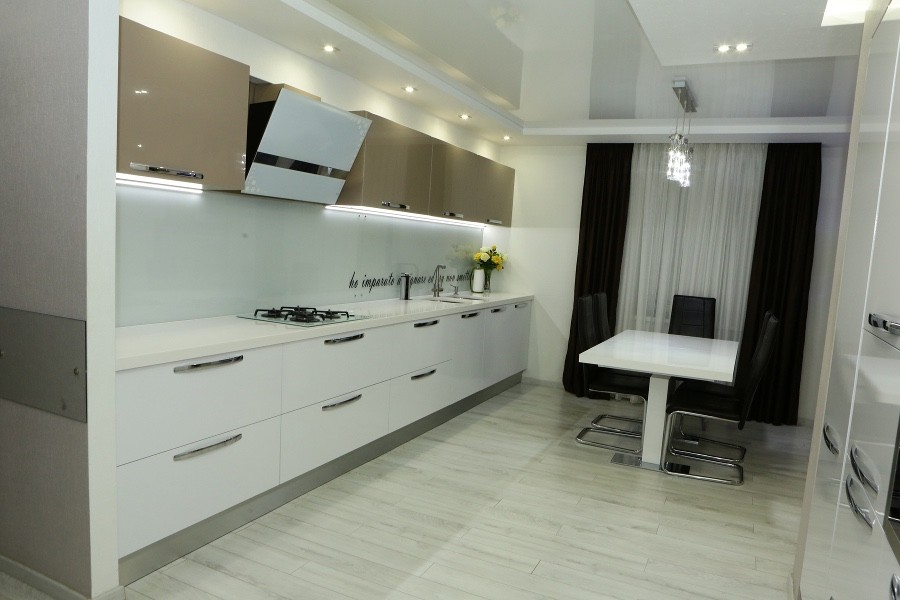 Эмаль , прямые фасады !