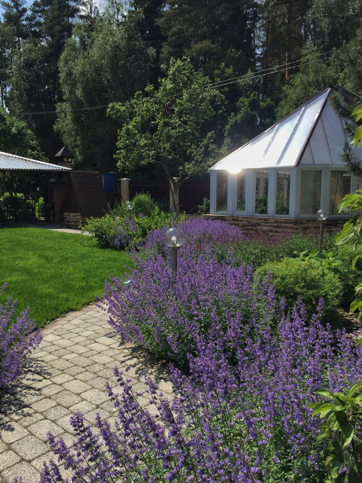 Вид на огородную зону