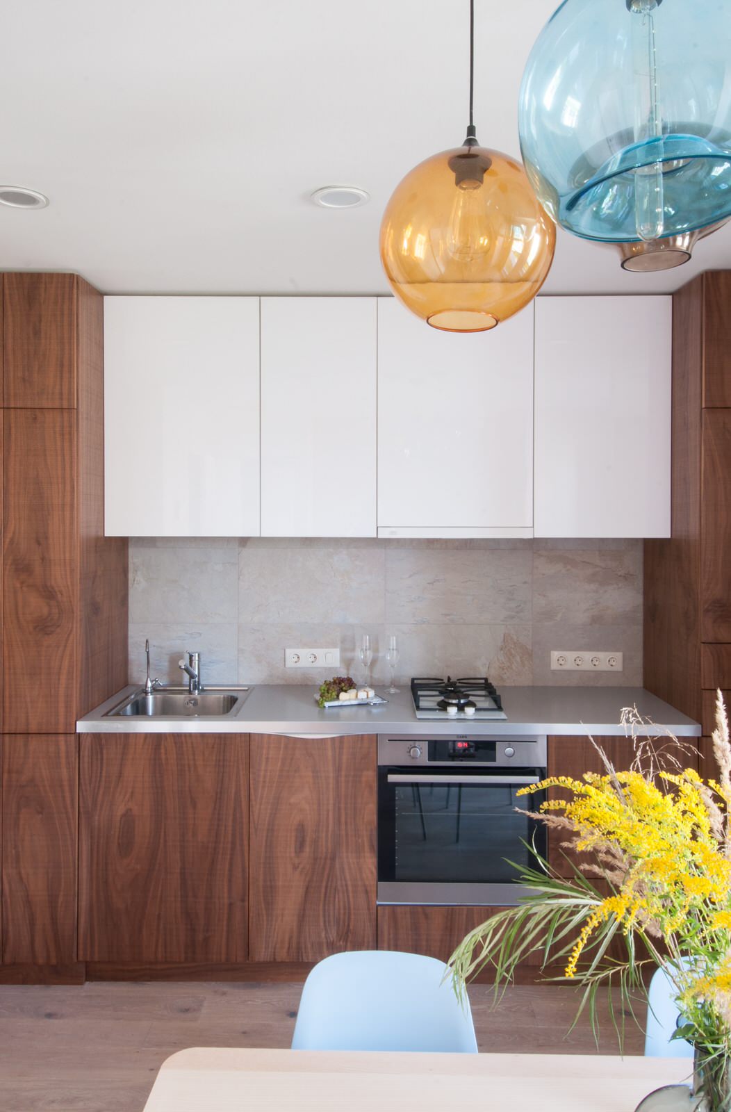 Просто фото: А где здесь холодильник