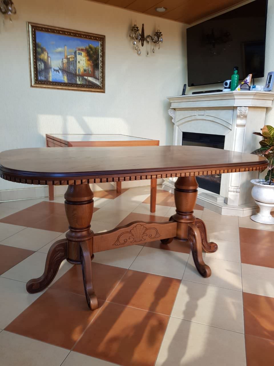 Обложка проекта: стол