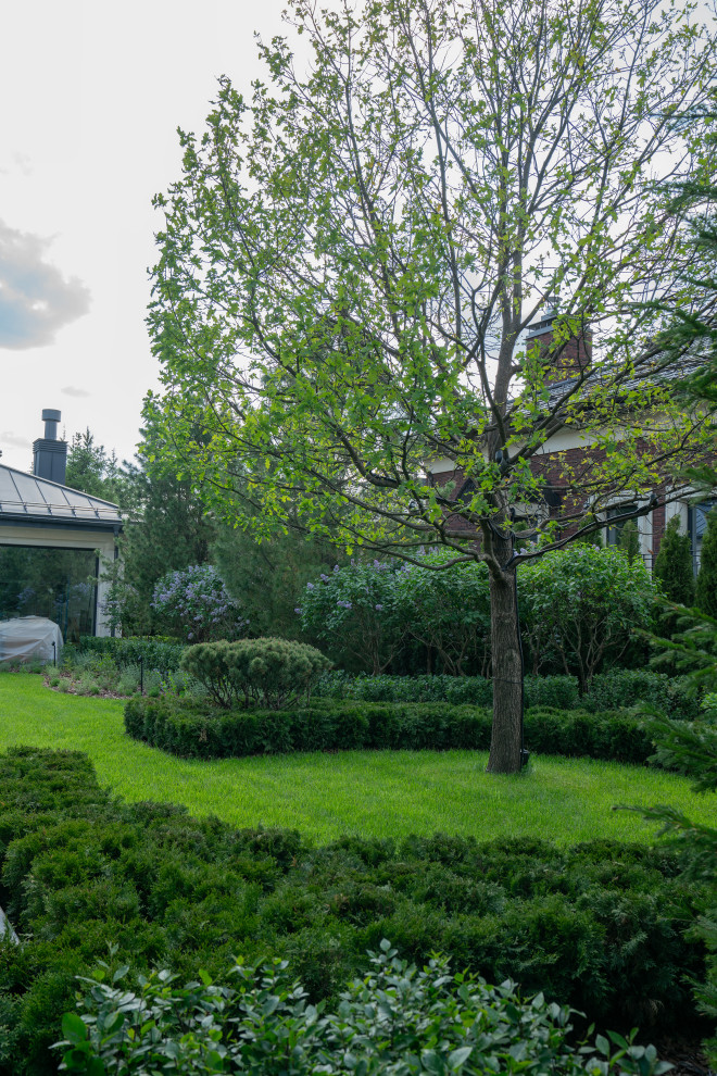 Ренессанс Парк 2022г