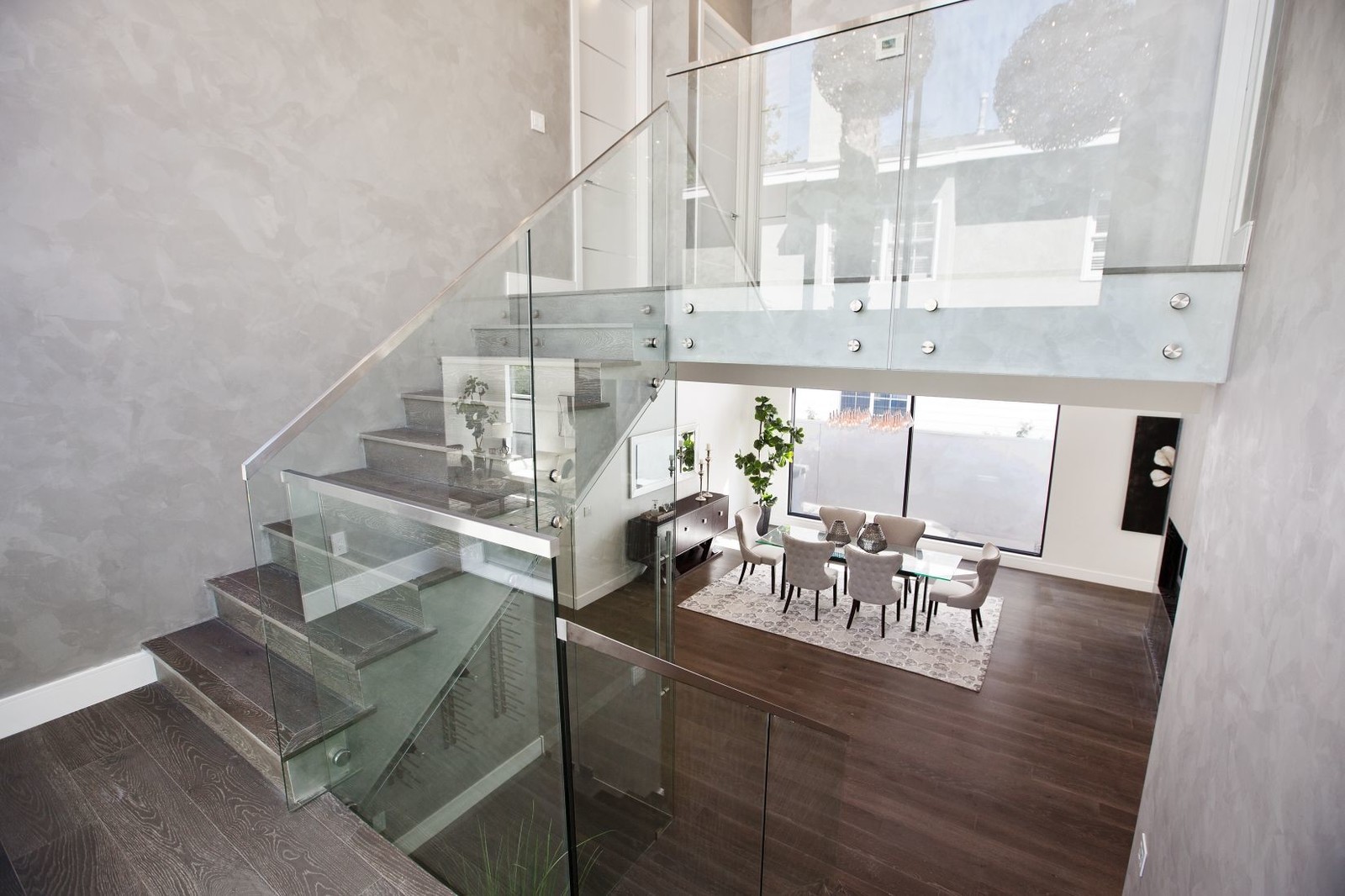 Современная дом в Лос-Анжелесе, район Студио Сити