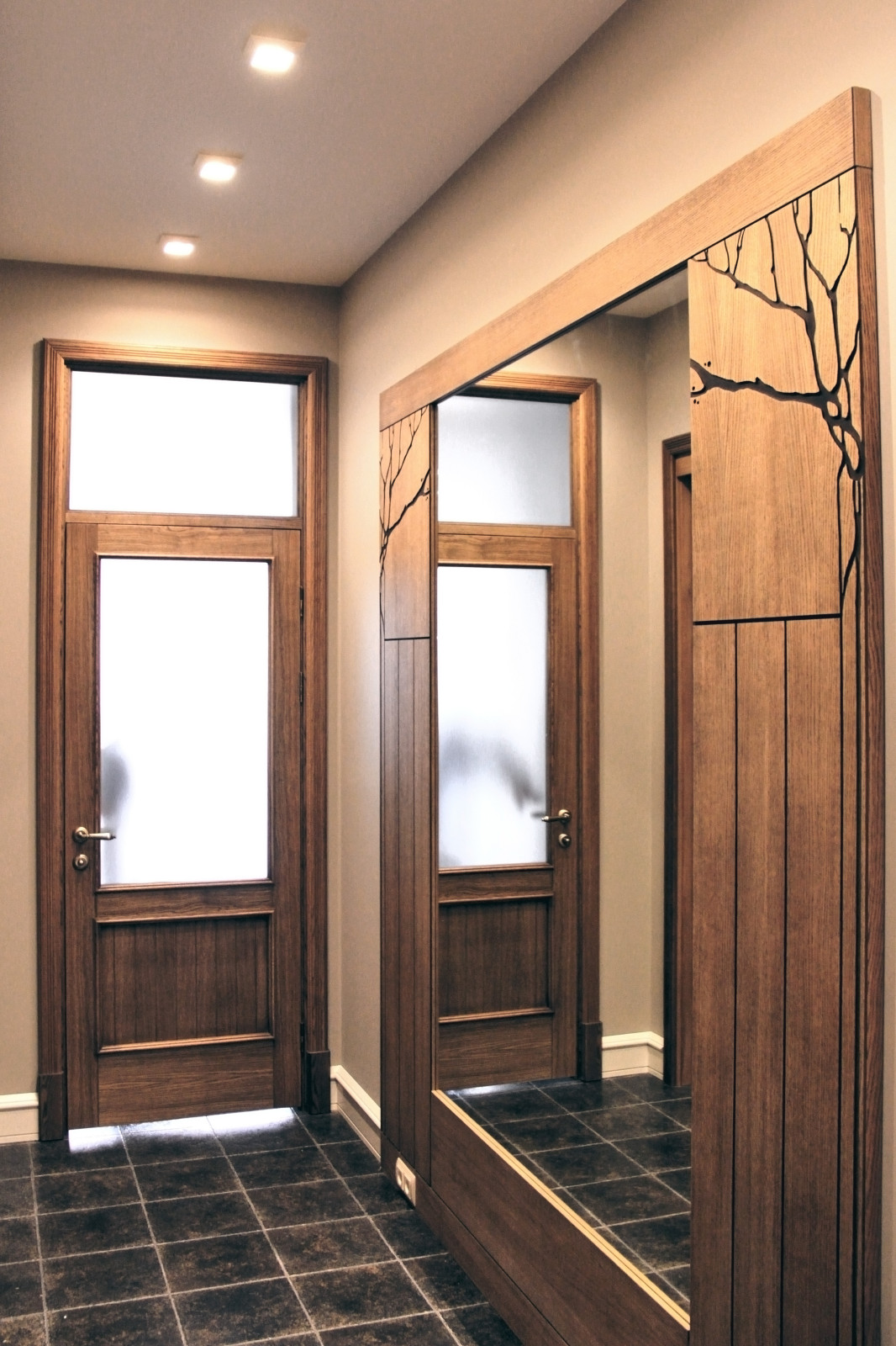 Загородная усадьба у озера.