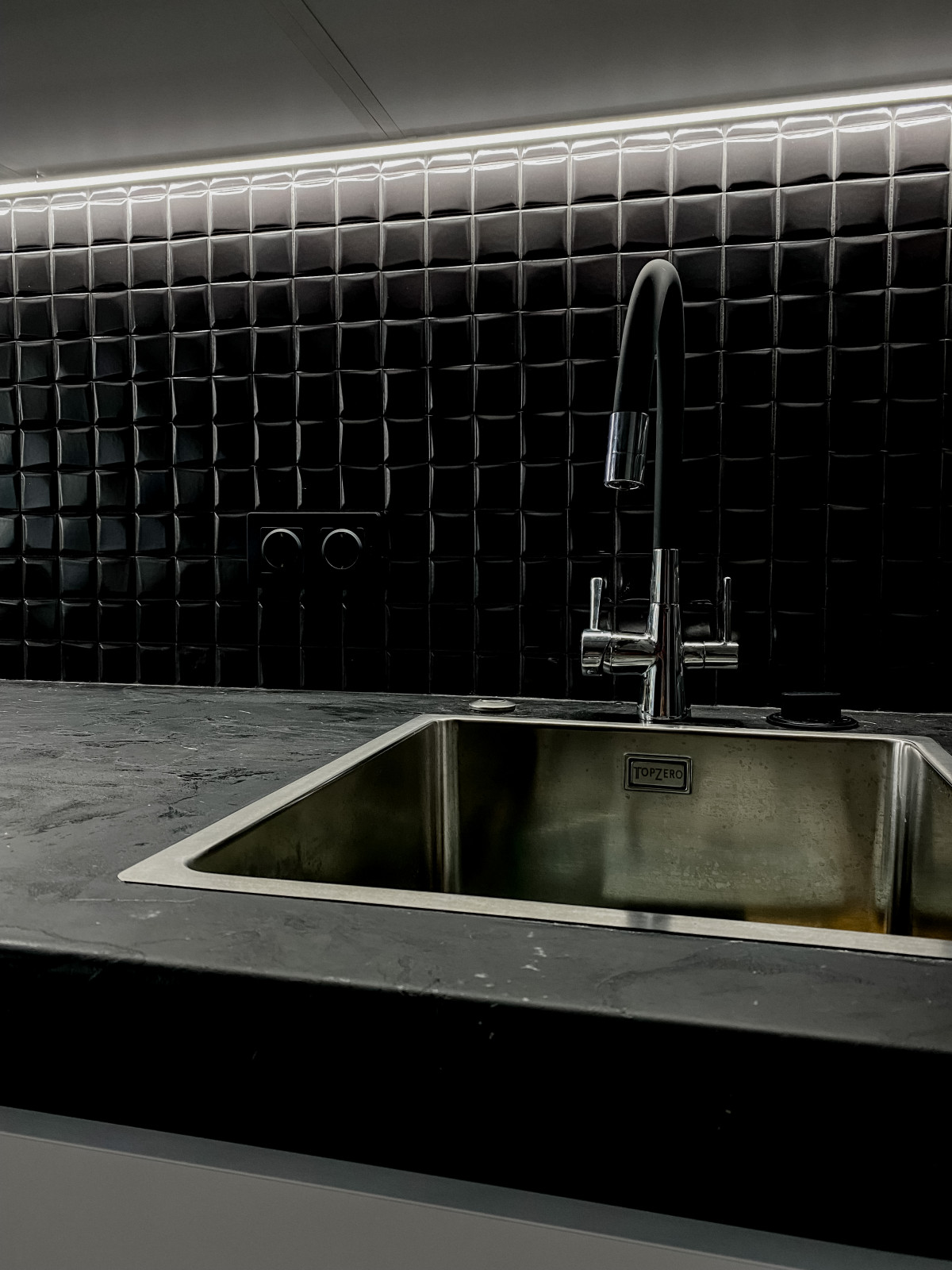 Светлая однокомнатная квартира в минималистичном исполнении