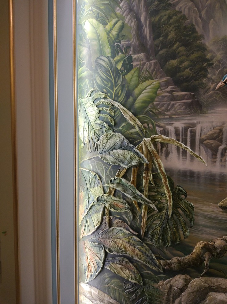 павлин (барельеф в загородном доме)