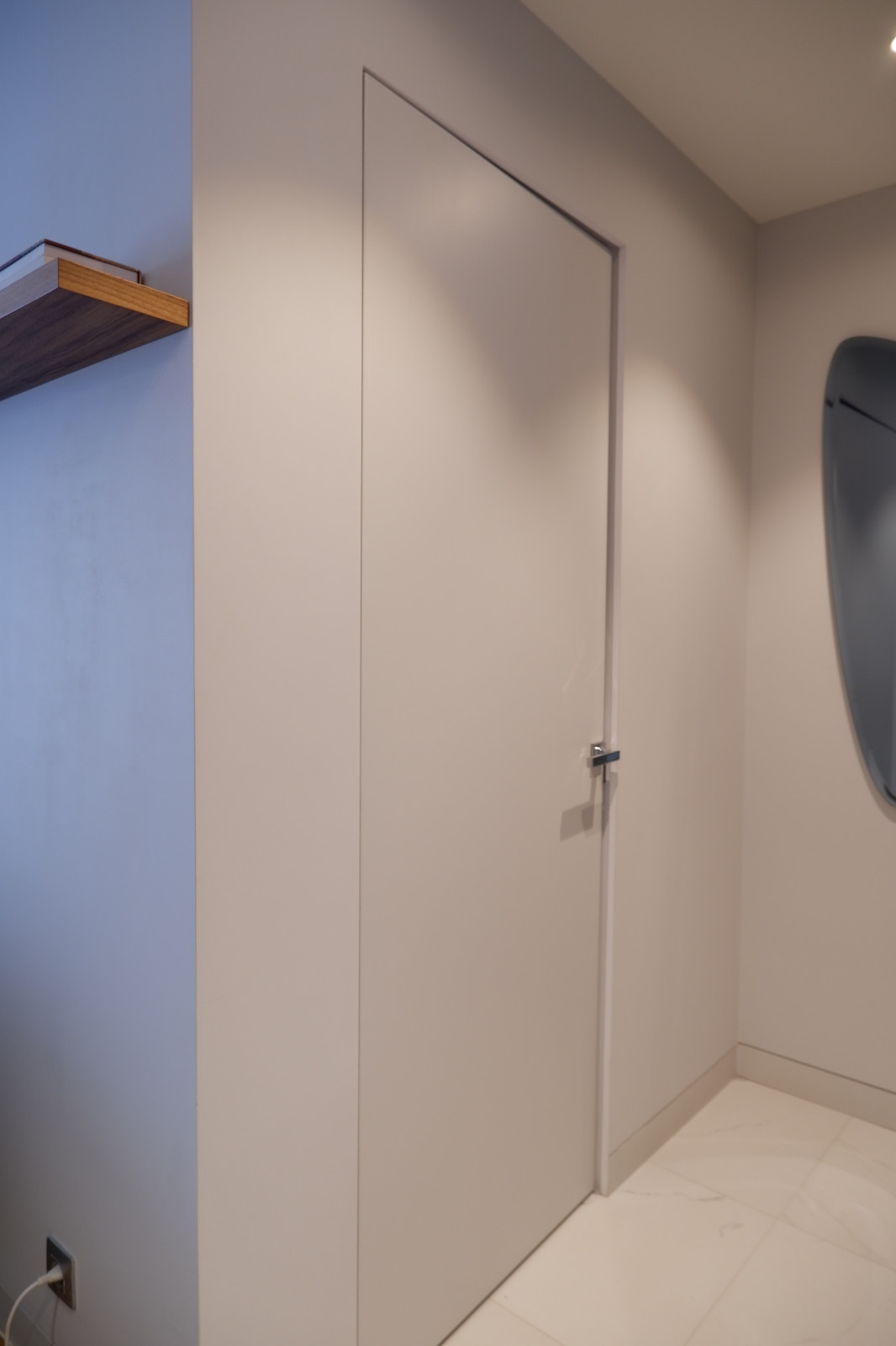 Двери Dorian в минималистичном проекте ЖК Soho + Noho @sohoplusnoho