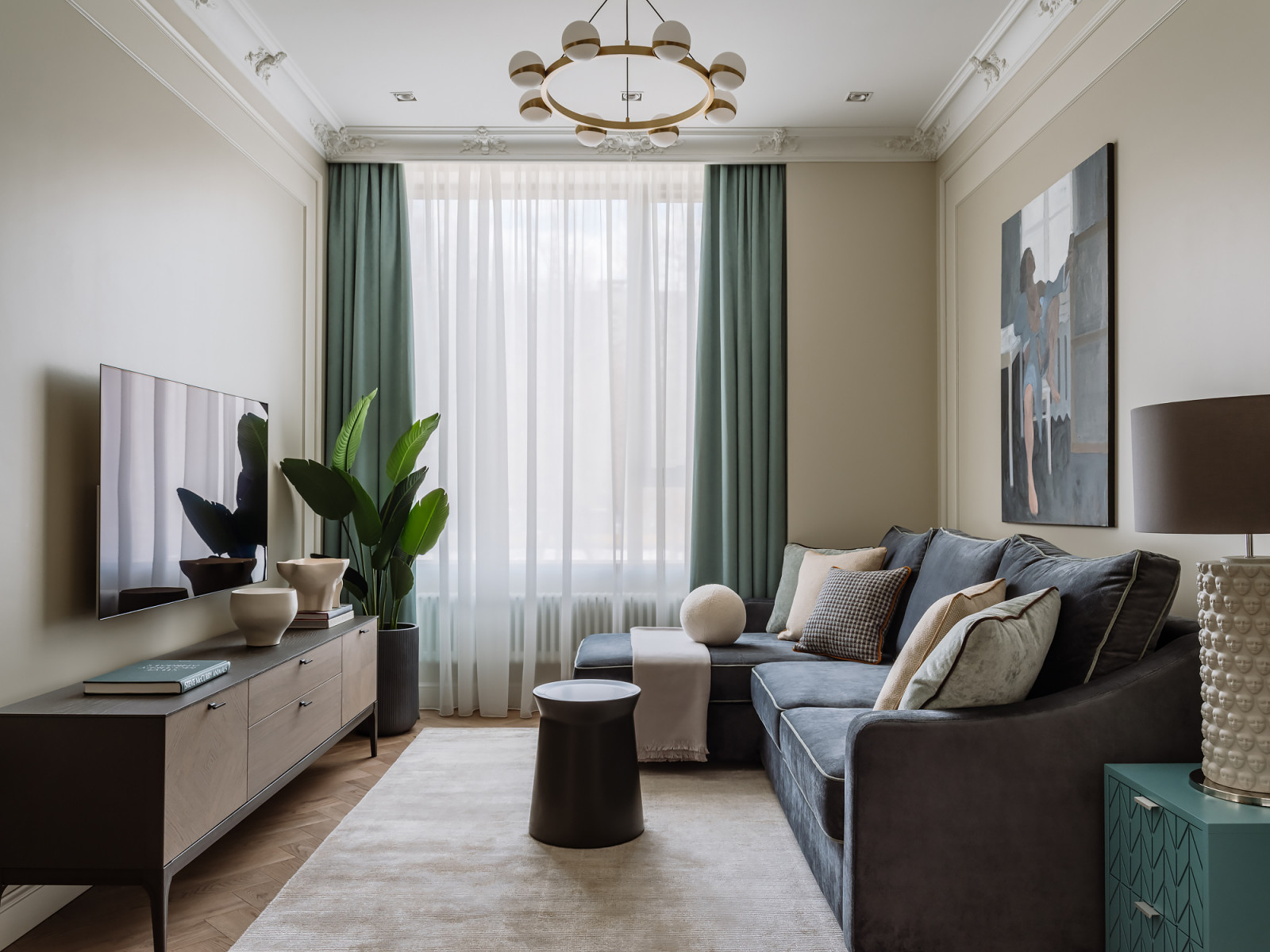 Houzz тур: Квартира в спокойных тонах с драматичной ванной