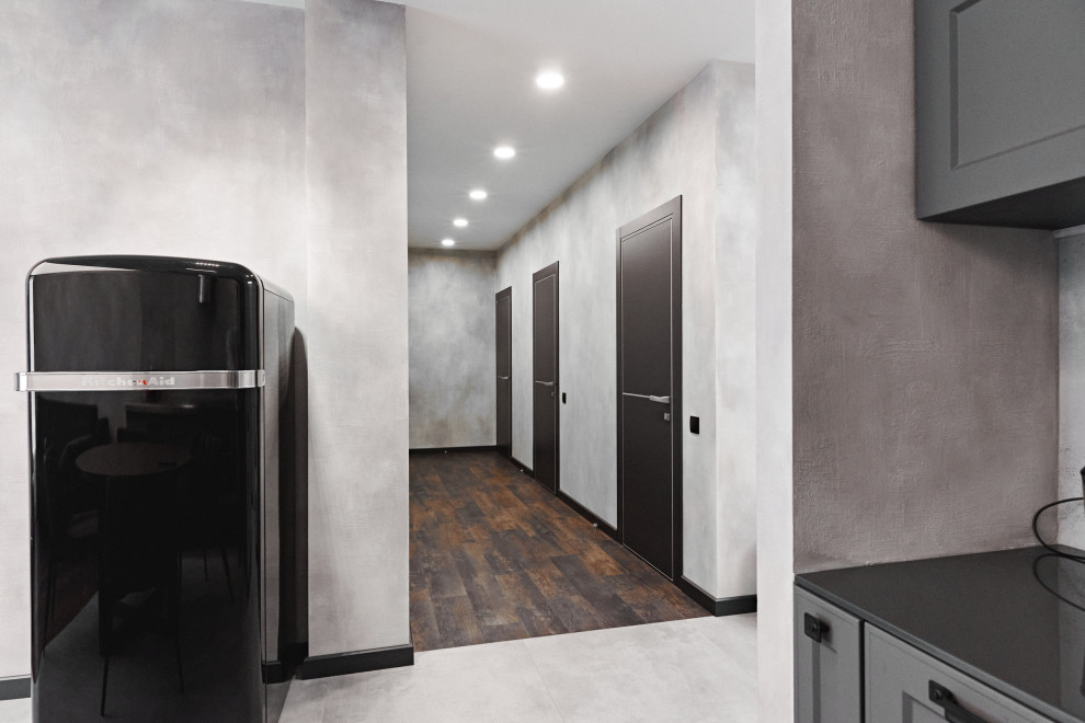 Коридор. Вид из кухни.