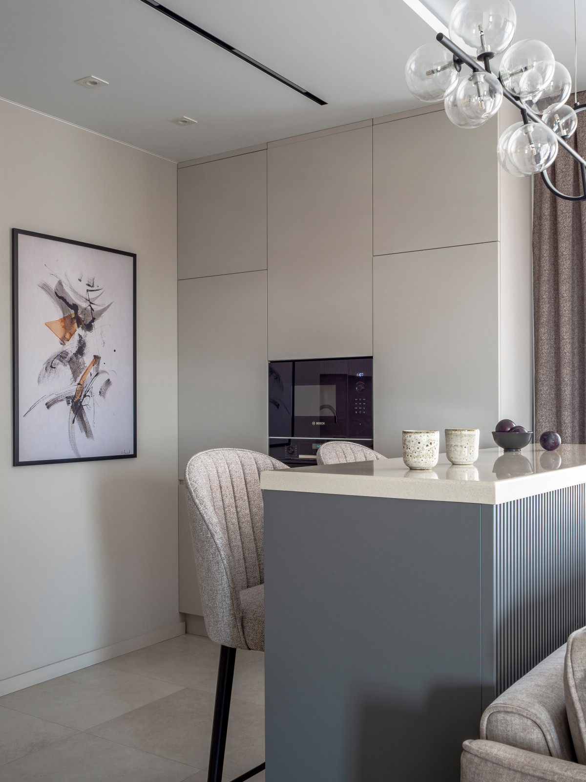 Серо-бежевый минимализм в ЖК Пушкин