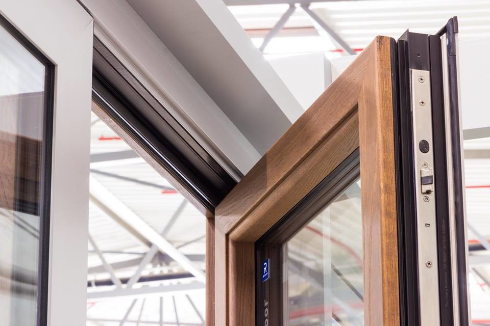 Ремонт зимой: Как сохранить и уберечь окна