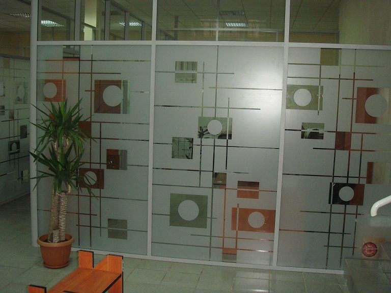 Декорирование стекла пленками