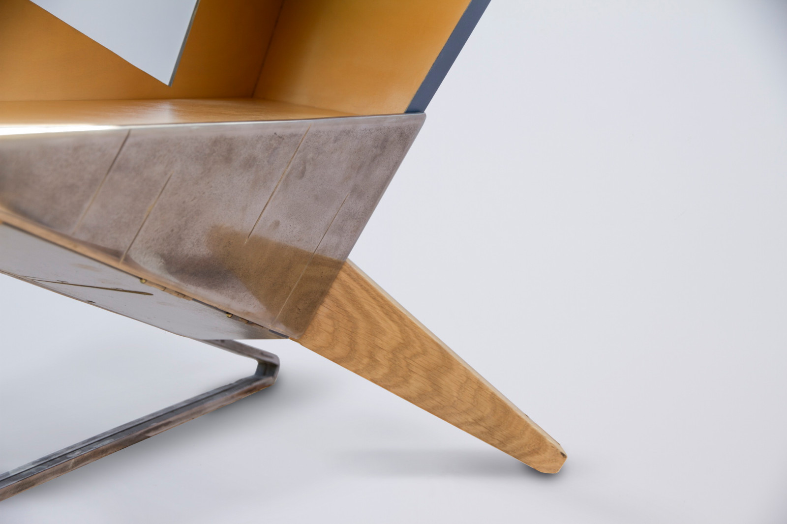 Грани | тумба