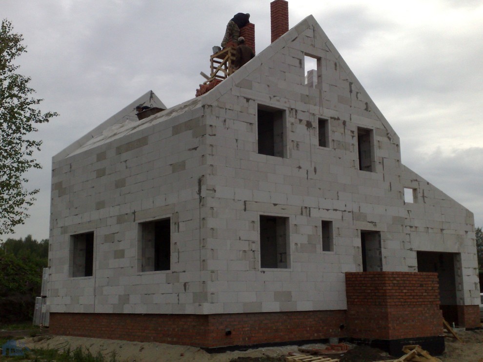 Дома и котеджи из кирпича и газоблока (газобетона) "под ключ"
